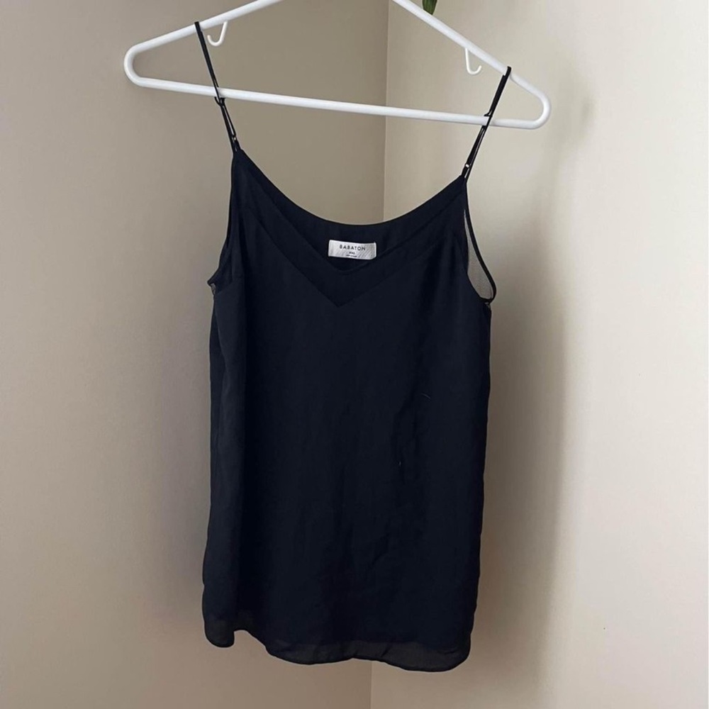 Aritzia babaton V neck blouse top